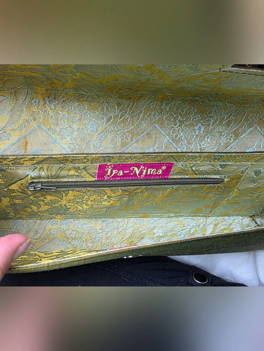 Vintage-Inspired Olive Green Clutch with Decorative Brooch